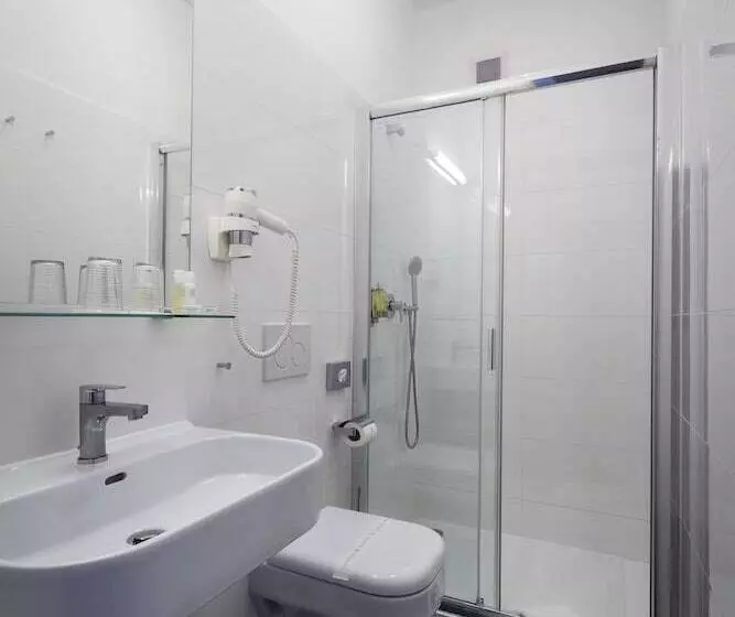 Fotos del hotel White Lion:  7