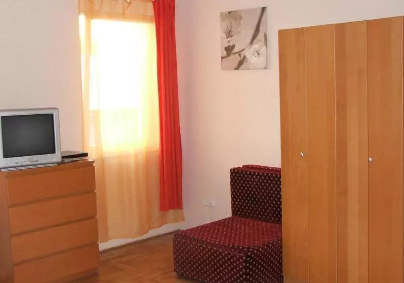 Fotos del hotel Papillon:  10