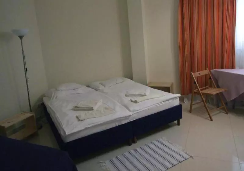 Fotos del hotel Papillon:  9