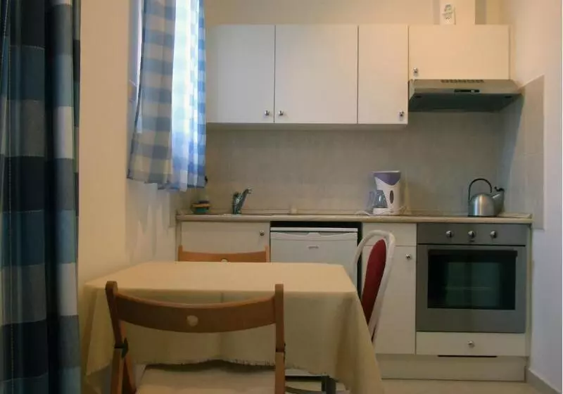 Fotos del hotel Papillon:  2