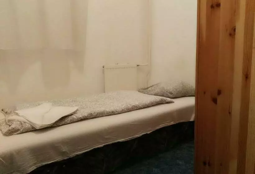 Fotos del hotel Carmen Pension:  5