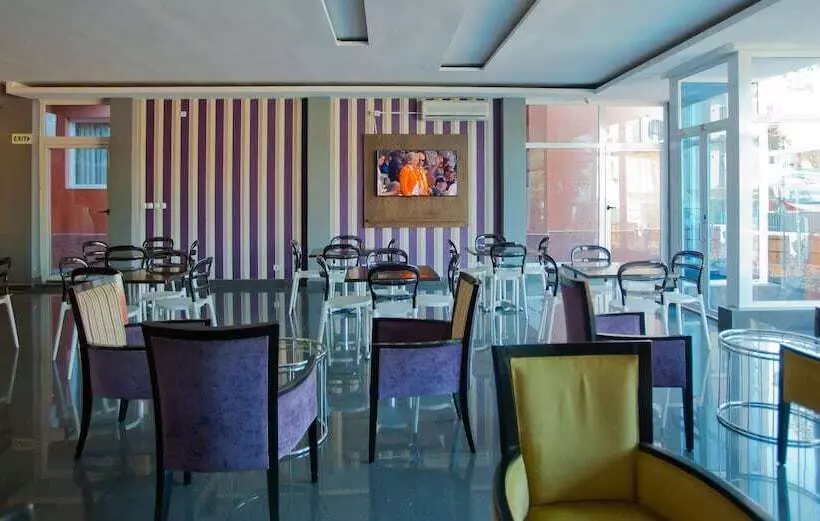 Fotos del hotel Monte Carlo:  7