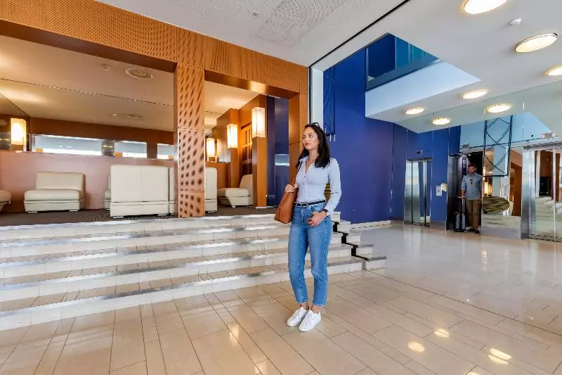 Fotos del hotel Cornavin Geneve:  9