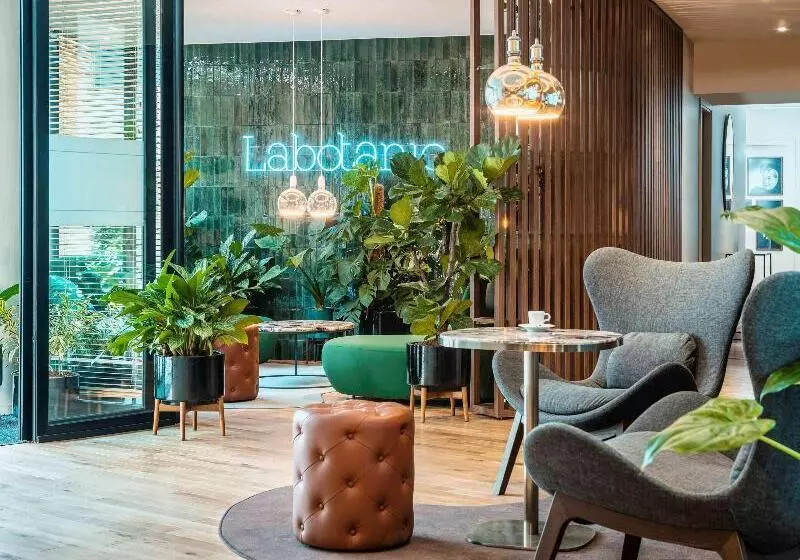 Fotos del hotel Mercure Paris Montparnasse Pasteur:  2