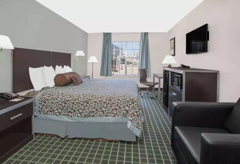 Fotos del hotel Days Inn By Wyndham Market Center Dallas Love Field:  10