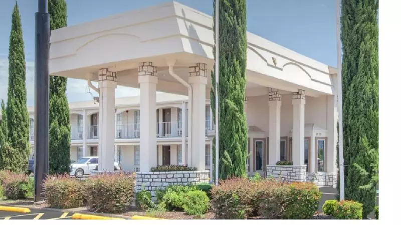 Fotos del hotel Days Inn By Wyndham Market Center Dallas Love Field:  4