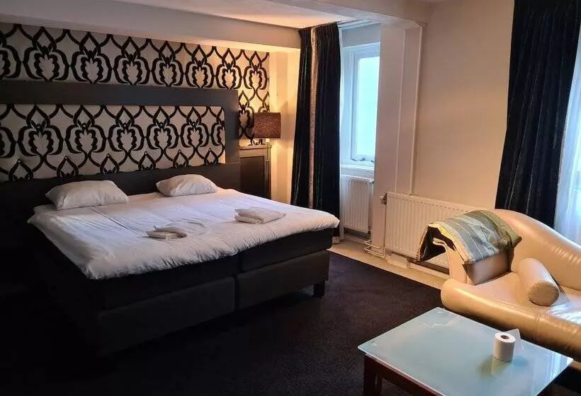 Fotos del hotel Hotel 74:  8