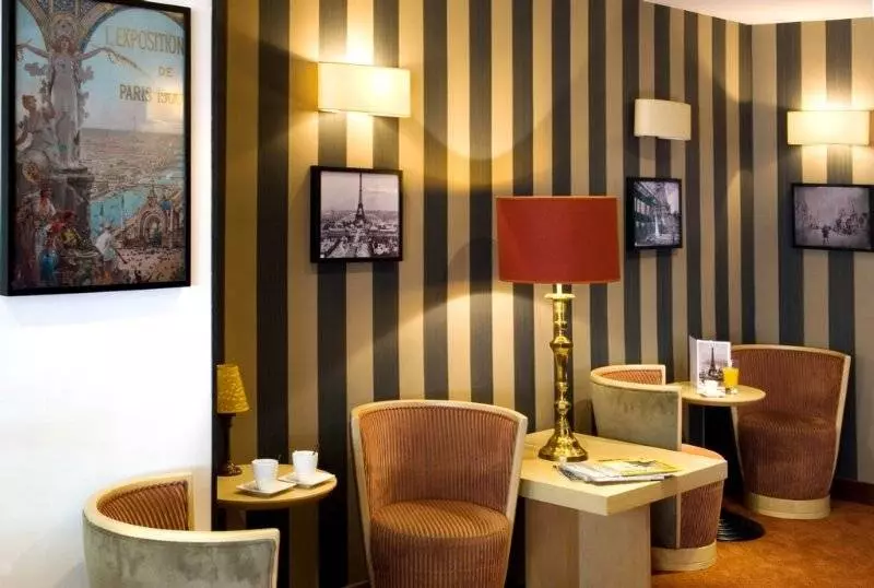 Hôtel De L’exposition – Tour Eiffel