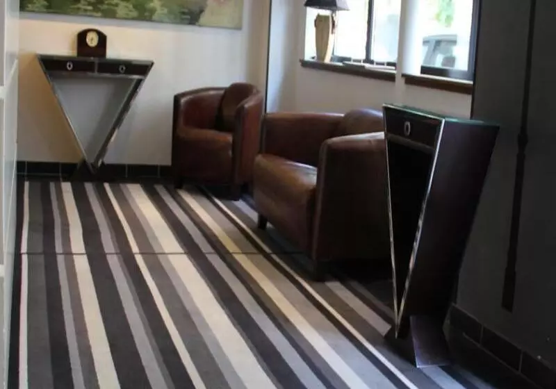 Fotos del hotel Hôtel De L'exposition - Tour Eiffel:  2