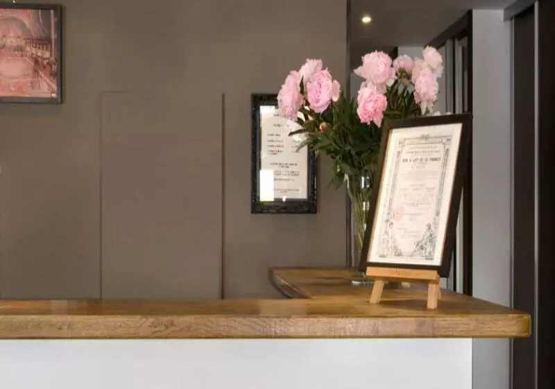 Fotos del hotel Hôtel De L'exposition - Tour Eiffel:  6