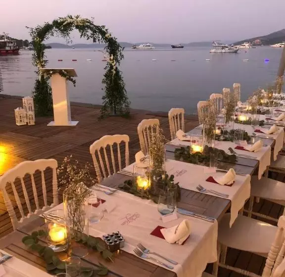 Fotos del hotel Torbahan:  25