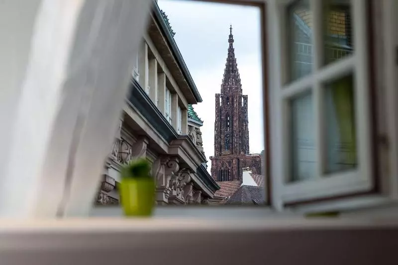 Fotos del hotel Hôtel Du Dragon:  8