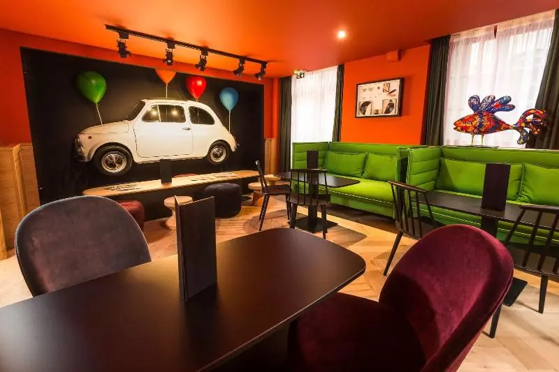 Fotos del hotel Hôtel Du Dragon:  12