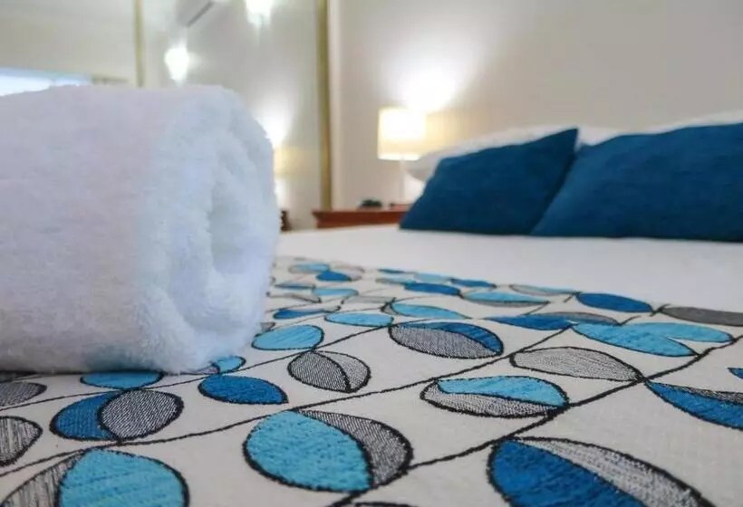 Fotos del hotel Marlin Waters Beachfront Apartments:  15