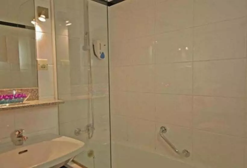 Fotos del hotel Attaché:  14