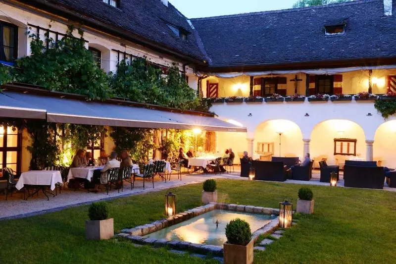 Fotos del hotel Schloss Leonstain:  11