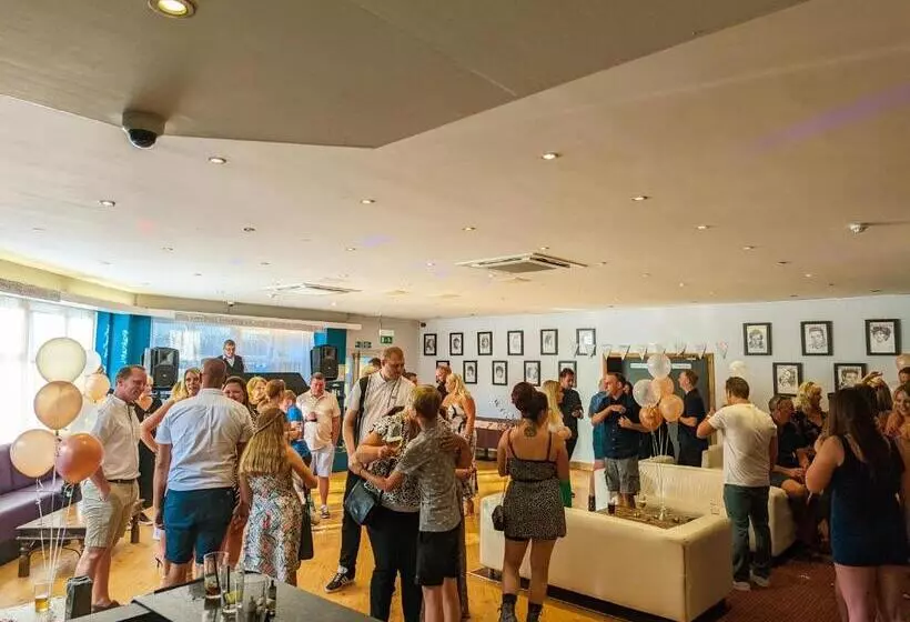 Fotos del hotel Celebrity:  21