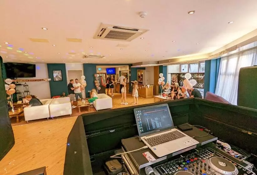 Fotos del hotel Celebrity:  19