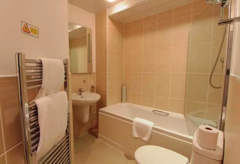 Fotos del hotel Craigmonie Hotel Inverness By Compass Hospitality:  3