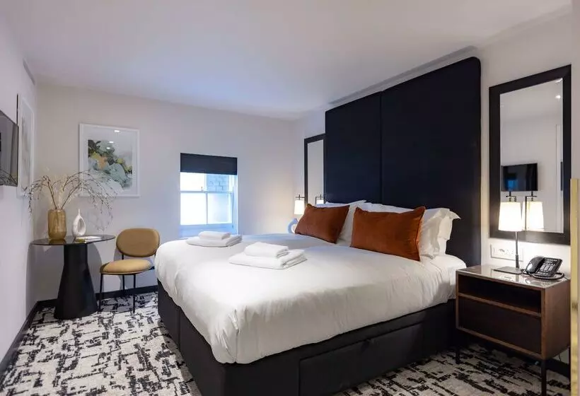 La Suite West  Hyde Park