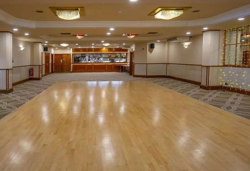 Fotos del hotel Best Western Woodlands:  11