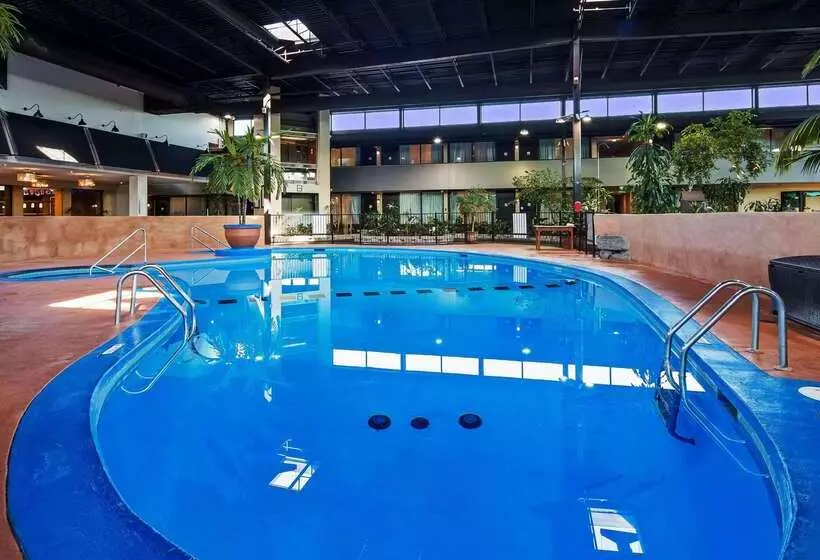 Fotos del hotel Best Western Montreal Aeroport  Airport:  9