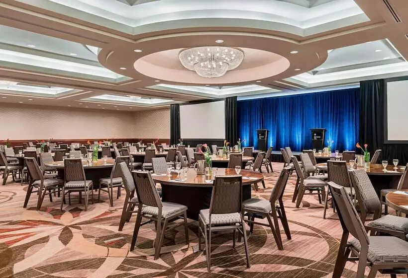 Fotos del hotel Sheraton Suites Calgary Eau Claire:  24