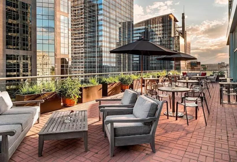 Fotos del hotel Sheraton Suites Calgary Eau Claire:  8
