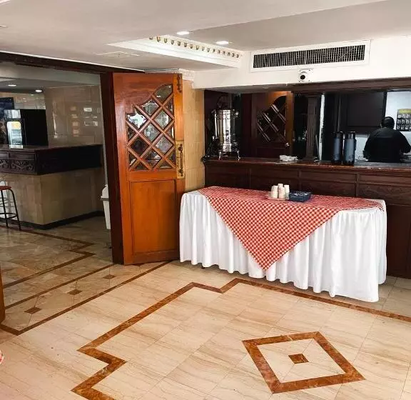 Fotos del hotel Windsor Plaza:  3