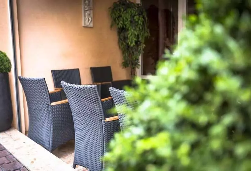 Fotos del hotel Hôtel America:  15