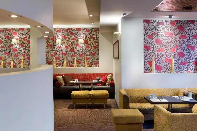 Fotos del hotel Radisson Blu Hotel Olümpia:  2