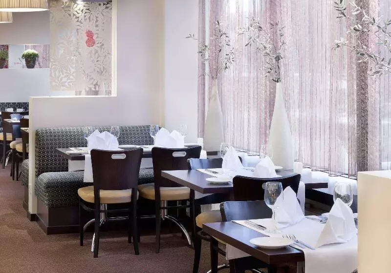 Fotos del hotel Radisson Blu Hotel Olümpia:  14