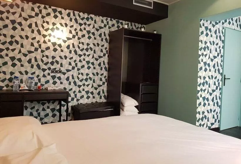 Fotos del hotel Brit  Aux Sacres:  17