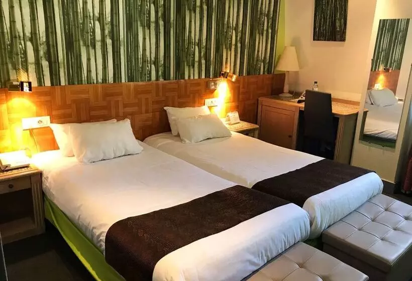 Fotos del hotel Brit  Aux Sacres:  9