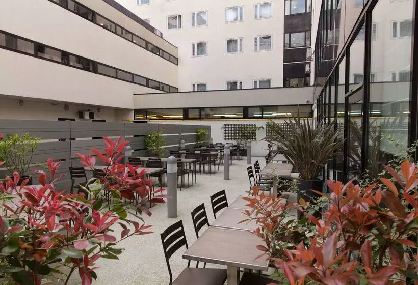 Fotos del hotel Campanile Paris 19  La Villette:  5