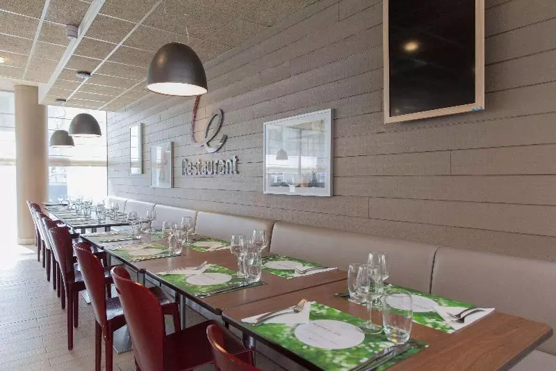 Fotos del hotel Campanile Paris 19  La Villette:  11