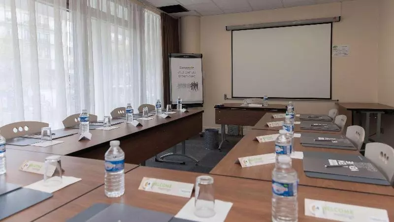 Fotos del hotel Campanile Paris 19  La Villette:  15