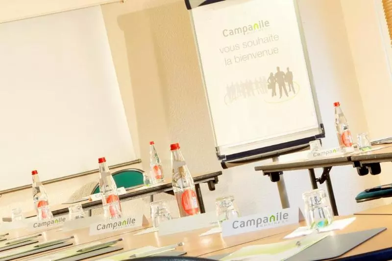 Fotos del hotel Campanile Paris 19  La Villette:  25