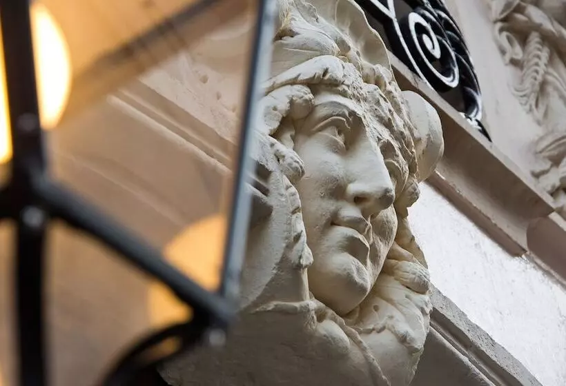 Fotos del hotel Hôtel Des Ducs:  6