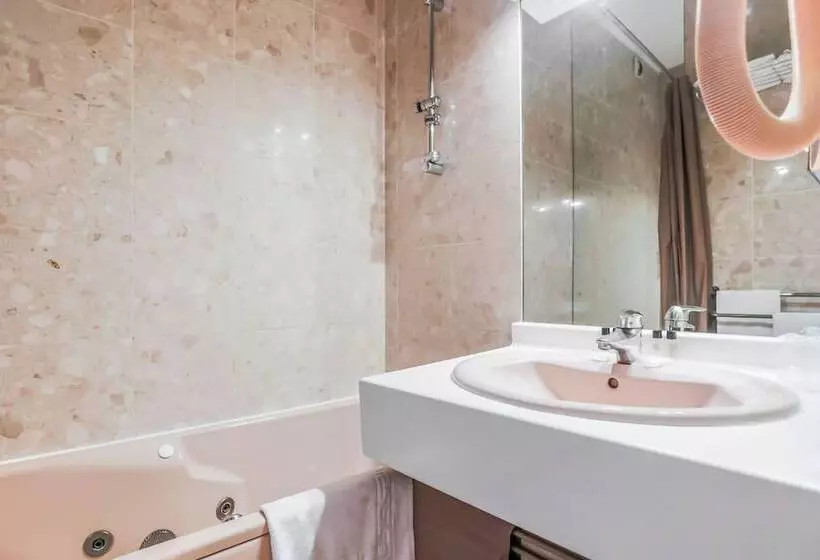 Fotos del hotel Hôtel Du Théâtre:  4