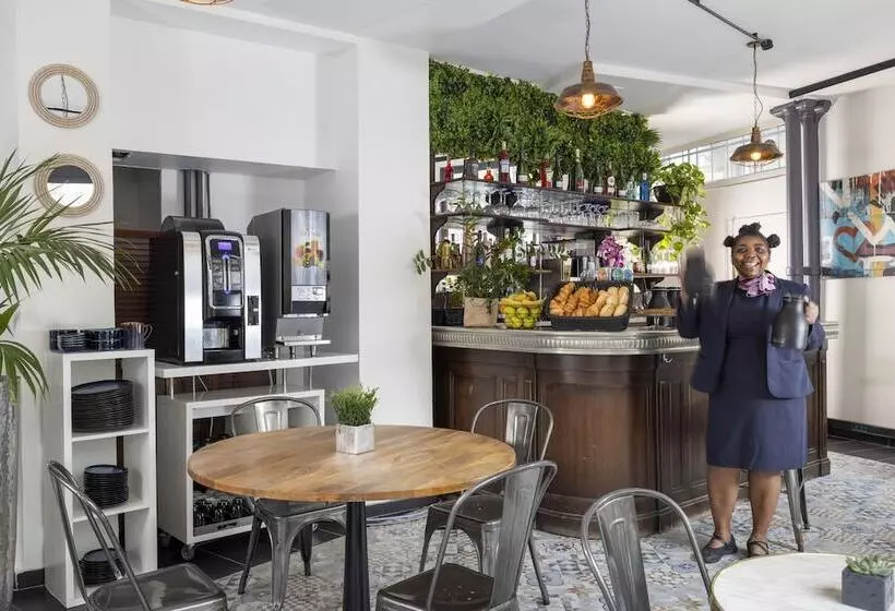 Fotos del hotel Avalon  Paris Gare Du Nord:  3