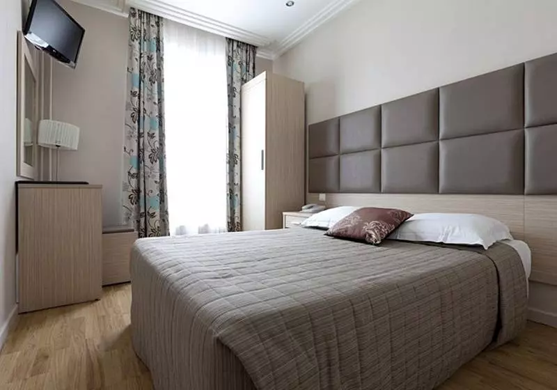 Fotos del hotel Riviera:  9