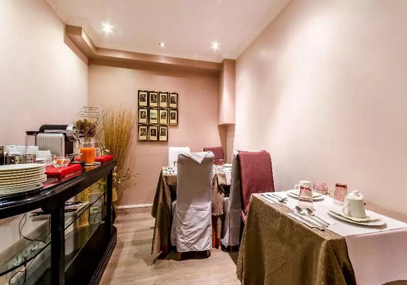 Fotos del hotel Riviera:  16