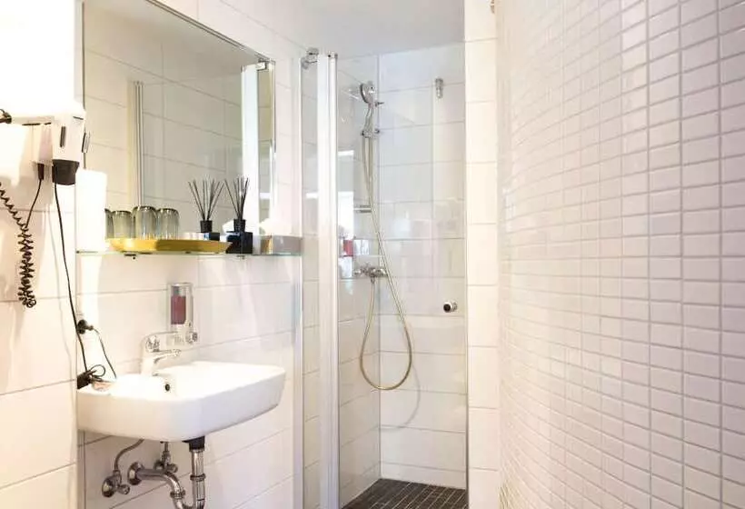 Fotos del hotel Delta Am Potsdamer Platz:  3