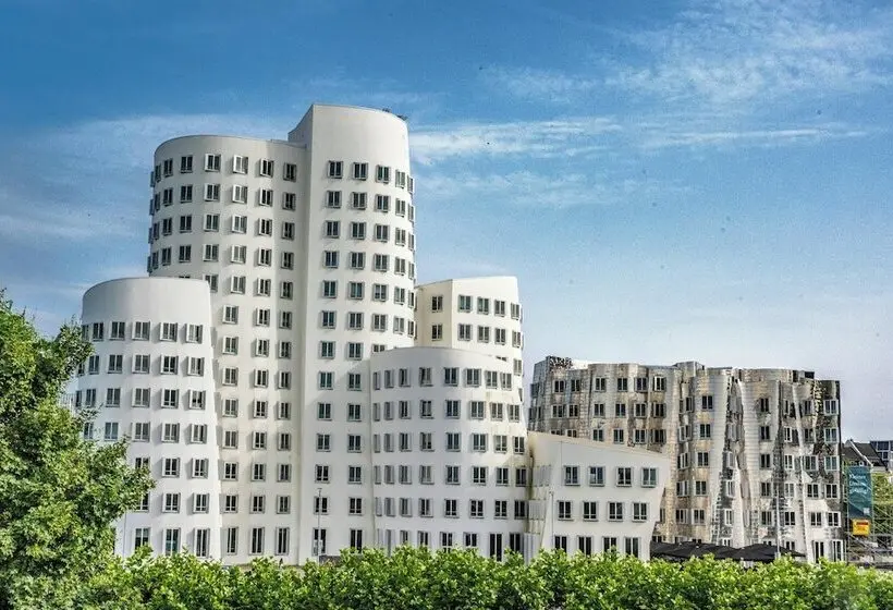 Novum  Madison Düsseldorf Hauptbahnhof