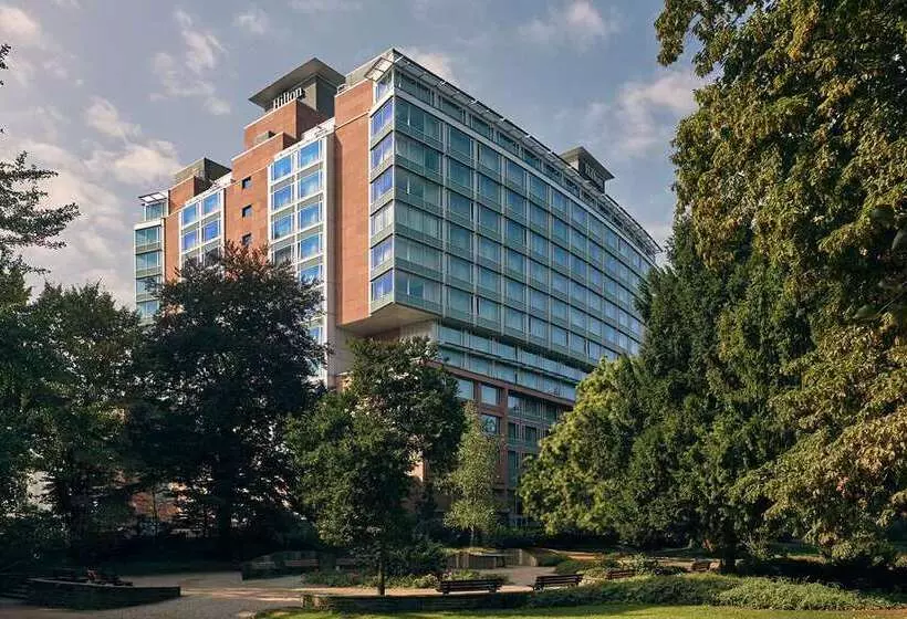 Hilton Frankfurt City Centre