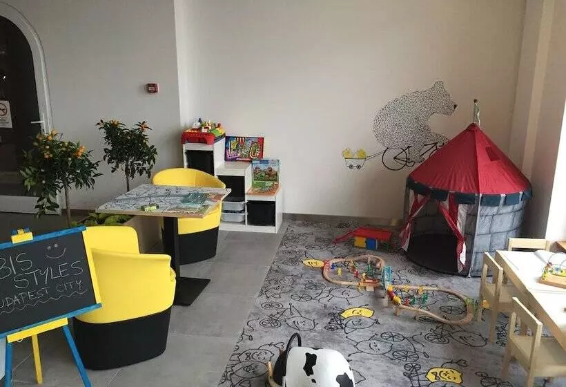 Fotos del hotel Ibis Styles Budapest City:  15