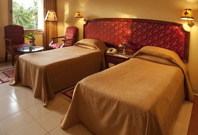 Fotos del hotel Kalinga Ashok:  9