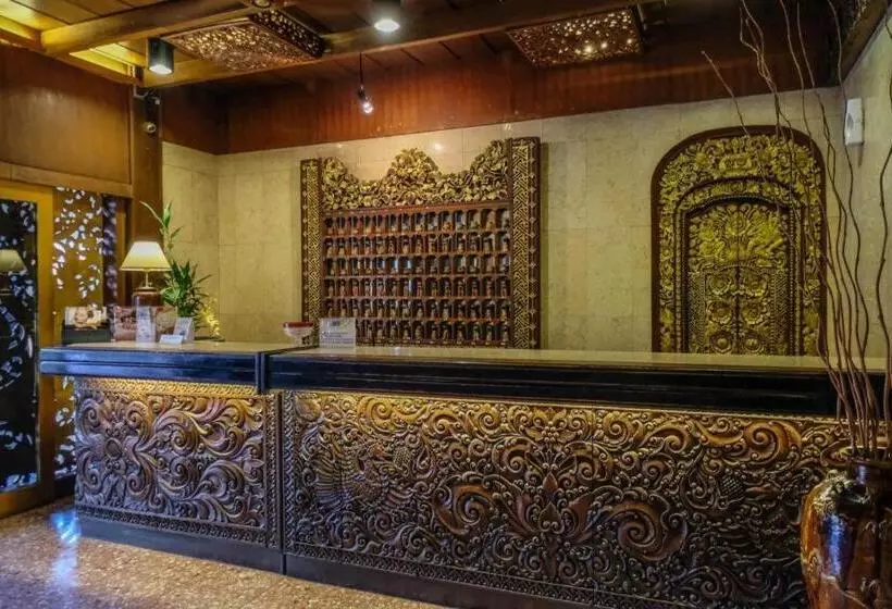 Fotos del hotel Puri Artha:  3