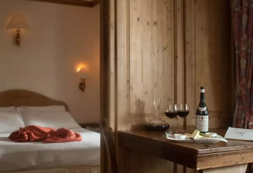 Fotos del hotel Alaska Cortina:  24